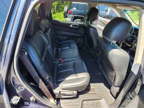 2016 Nissan Pathfinder SL