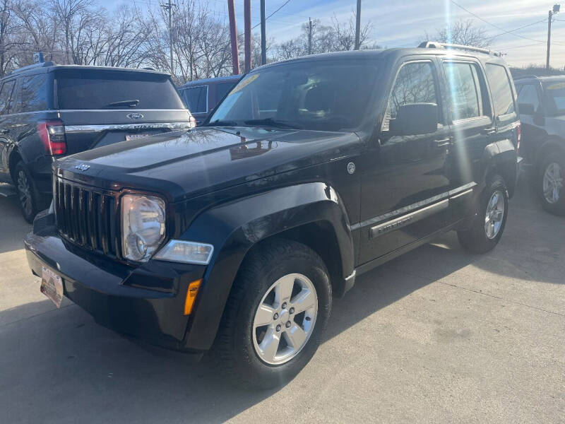 Azteca Auto Sales LLC Car Dealer in Des Moines, IA