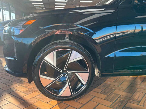 2025 Volvo EX90 Twin Plus 7P