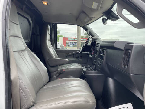 2019 Chevrolet Express 2500