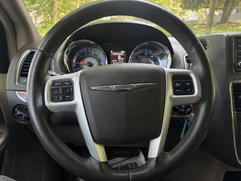 2016 Chrysler Town and Country Touring