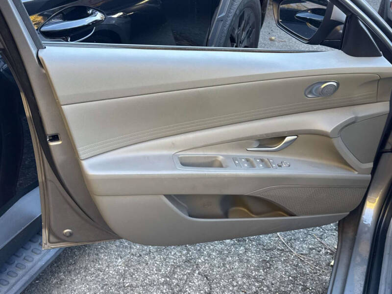 2023 Hyundai Elantra