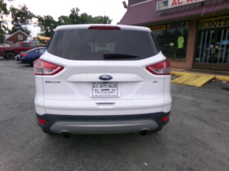 2015 Ford Escape SE