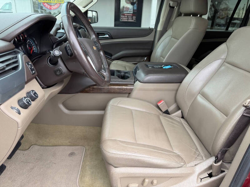 2017 Chevrolet Suburban LT