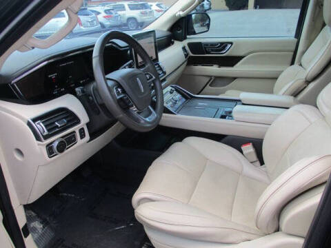 2019 Lincoln Navigator Select