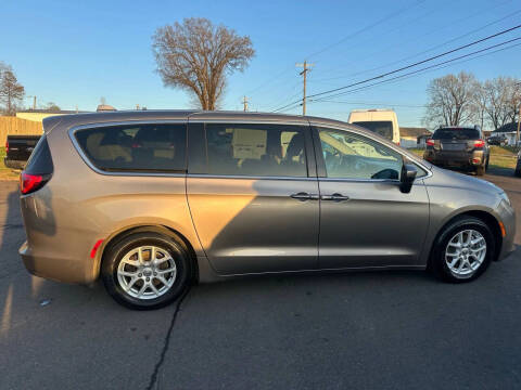 2017 Chrysler Pacifica Touring