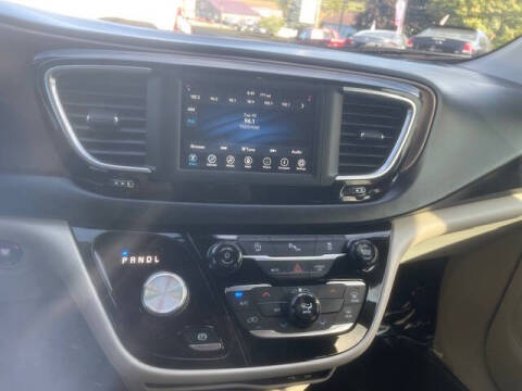 2019 Chrysler Pacifica LX