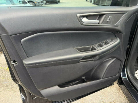 2020 Ford Edge SE