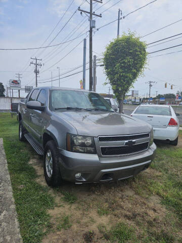 2007 Chevrolet Avalanche for sale at CLEAN CUT AUTOS in New Castle DE