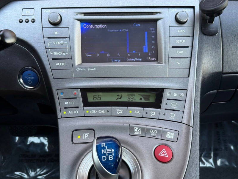 2015 Toyota Prius Three