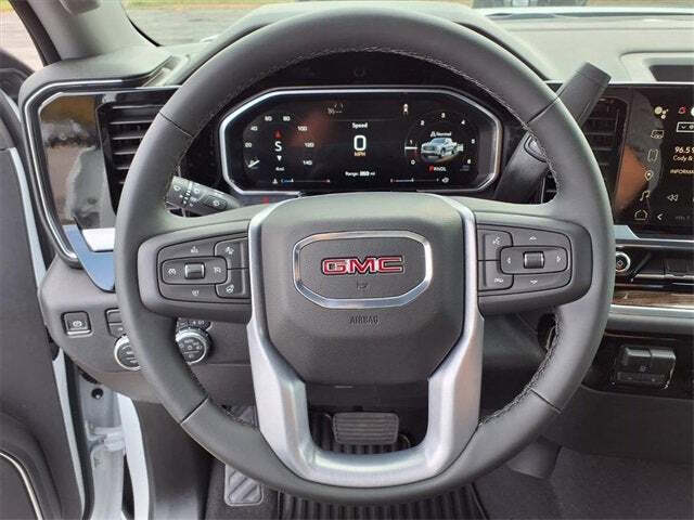 2026 GMC Sierra 1500 Elevation Standard