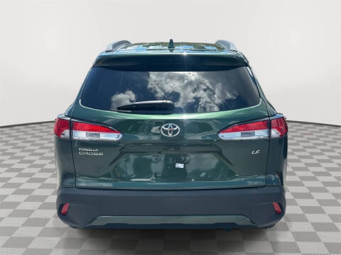2024 Toyota Corolla Cross LE