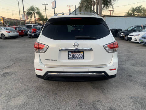 2014 Nissan Pathfinder SV