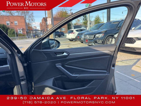 2022 Volkswagen Jetta SE