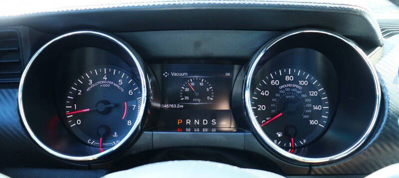 2017 Ford Mustang V6