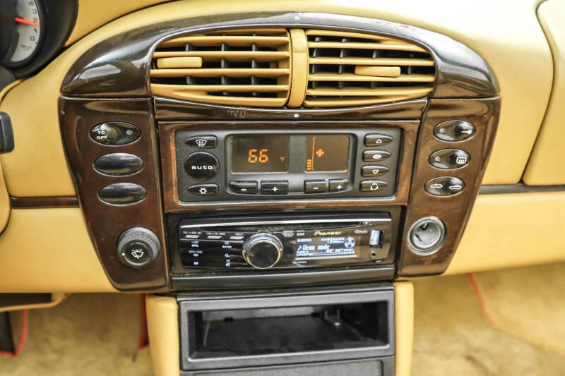 1999 Porsche 911 Carrera