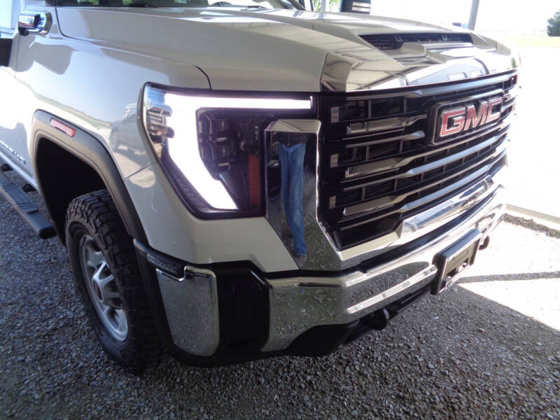 2024 GMC Sierra 2500HD Pro