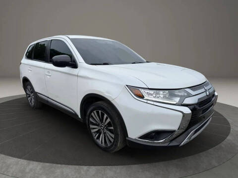 2020 Mitsubishi Outlander ES
