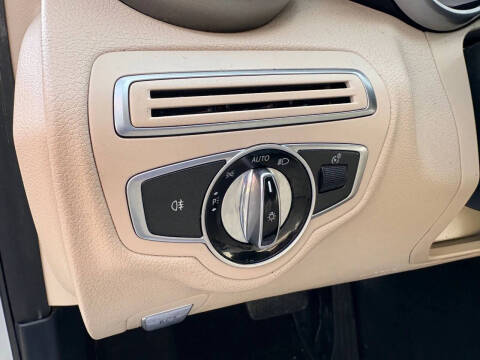 2016 Mercedes-Benz C-Class