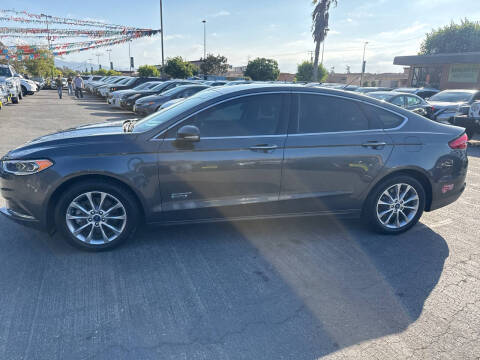 2018 Ford Fusion Energi SE Luxury