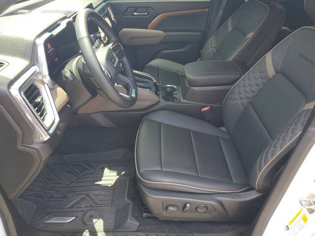 2023 GMC Canyon Denali