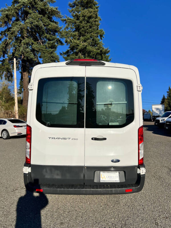 2018 Ford Transit 250