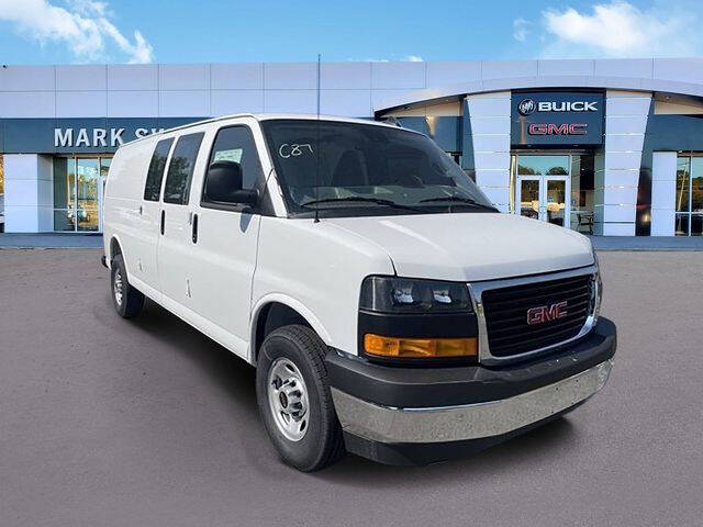2025 GMC Savana 2500