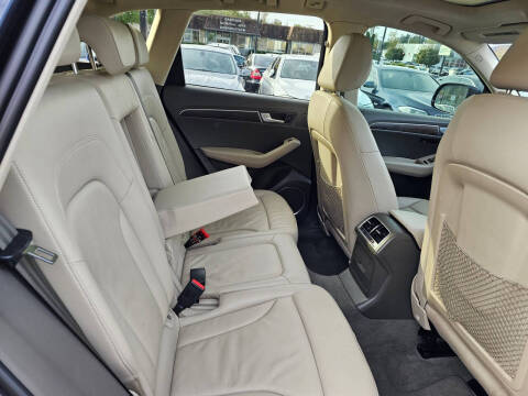 2012 Audi Q5 3.2 quattro Premium Plus