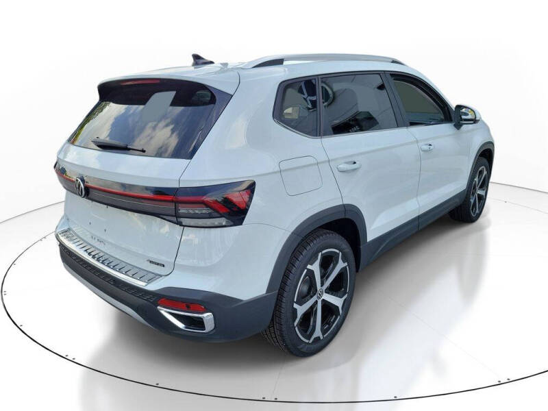 2026 Volkswagen Taos SEL 4Motion
