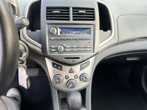 2014 Chevrolet Sonic LS Auto