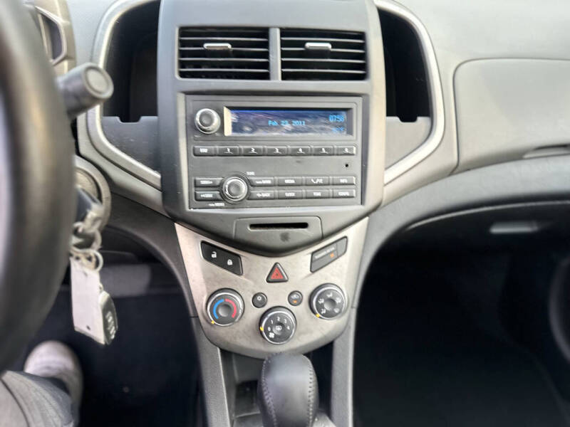 2014 Chevrolet Sonic LS Auto