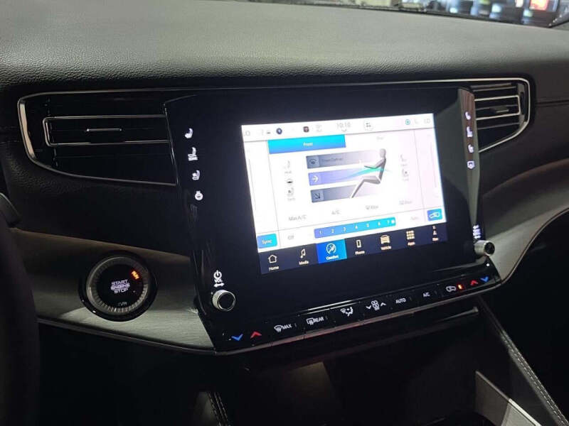 2025 Jeep Wagoneer L