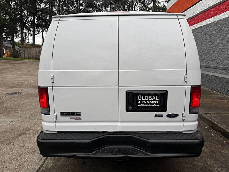 2013 Ford E-Series E-250