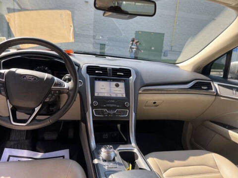 2019 Ford Fusion SEL