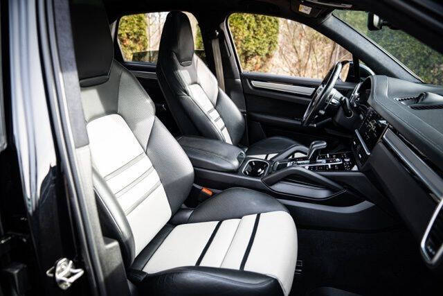 2021 Porsche Cayenne GTS