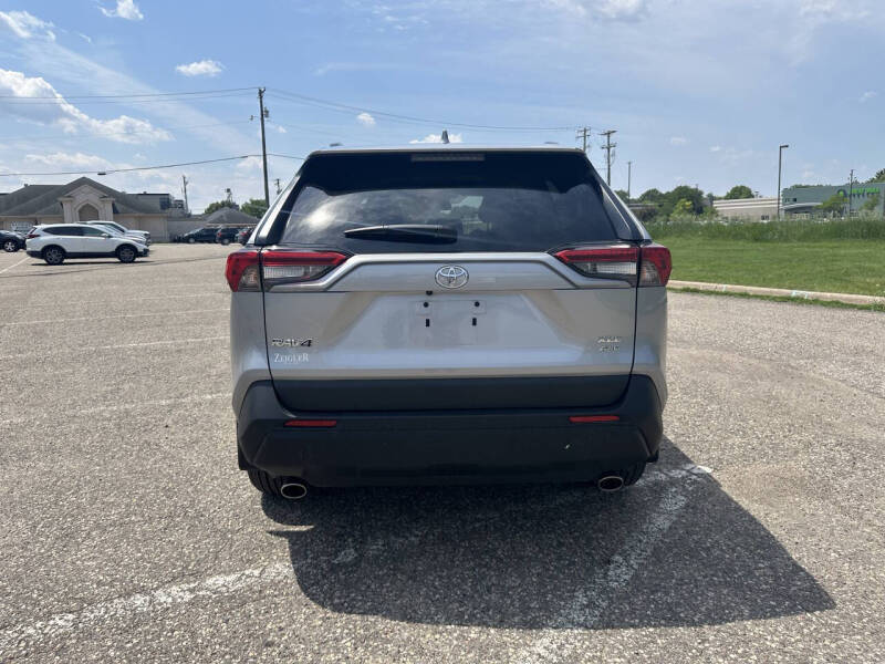 2023 Toyota RAV4 XLE