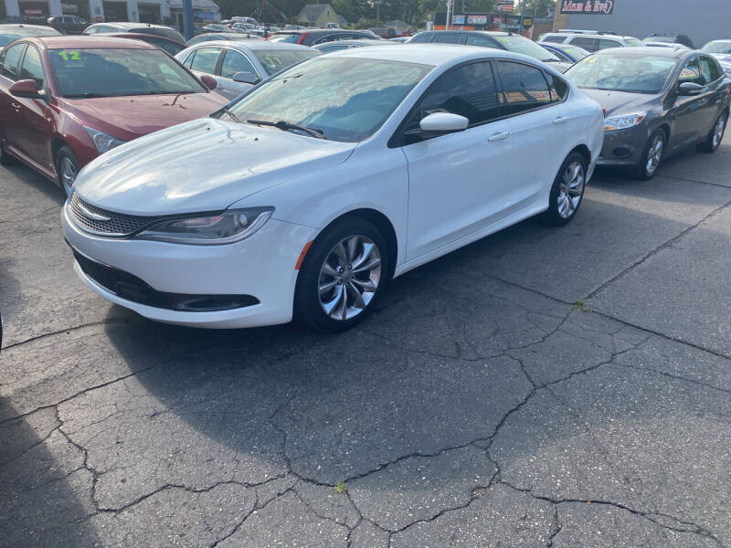 2015 Chrysler 200 S