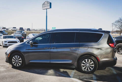 2020 Chrysler Pacifica Touring L Plus