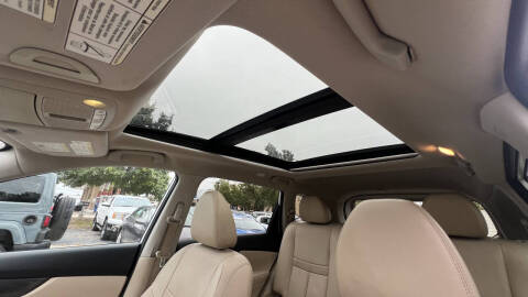 2015 Nissan Rogue SL