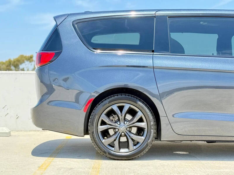 2019 Chrysler Pacifica Touring Plus