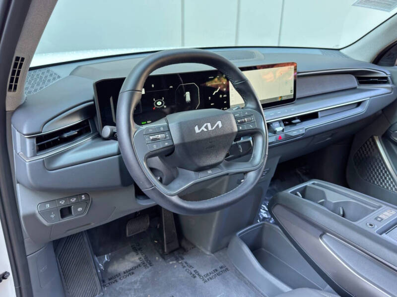 2026 Kia EV9 Light Long Range
