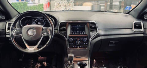 2020 Jeep Grand Cherokee Laredo E