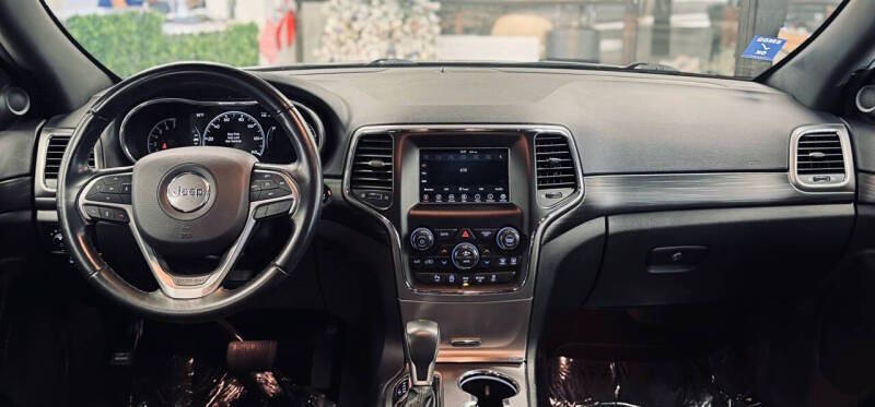 2020 Jeep Grand Cherokee Laredo E