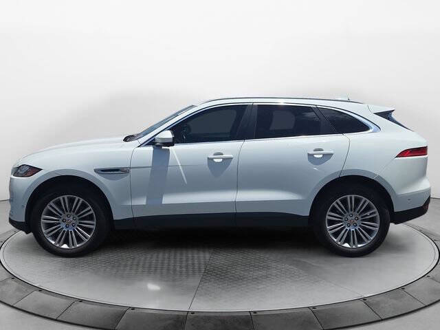 2019 Jaguar F-PACE 30t Portfolio