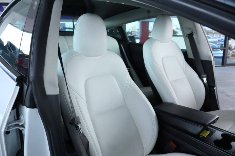 2022 Tesla Model 3 Performance