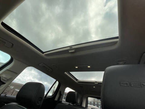 2021 GMC Acadia Denali