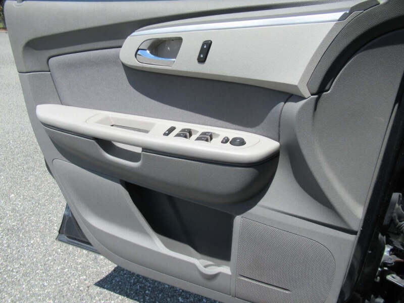 2012 Chevrolet Traverse LS