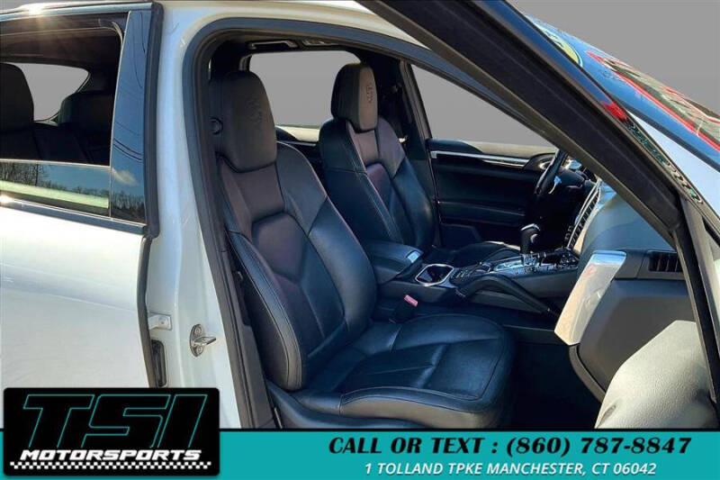 2014 Porsche Cayenne Platinum