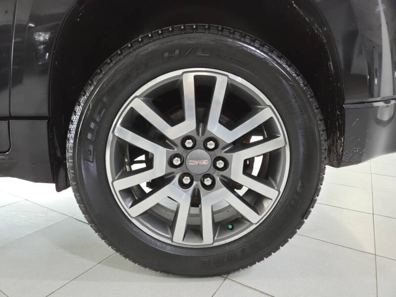 2013 GMC Acadia Denali