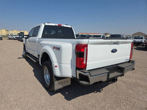 2026 Ford F-350 Super Duty Lariat